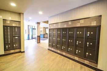 Mail room & package receiving